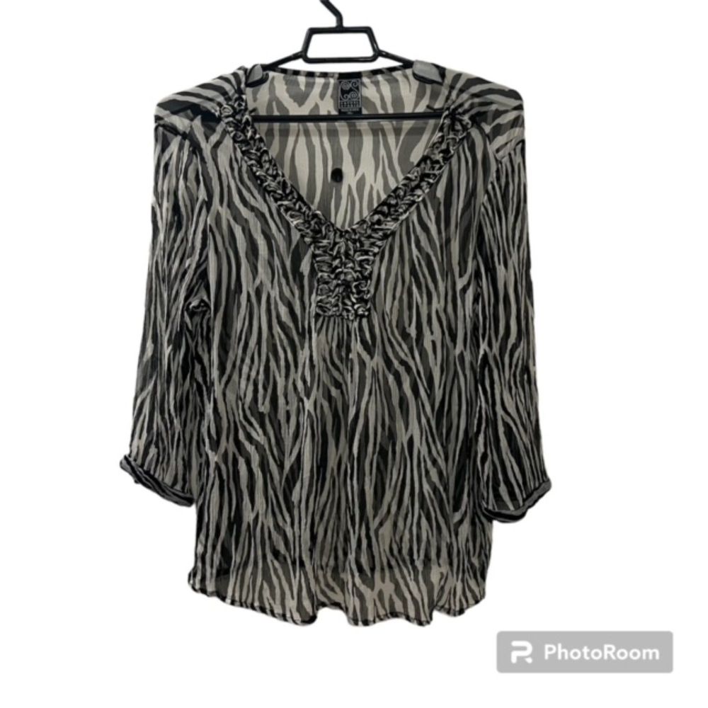 Casual Studio Black White Animal Print Rayon Raffled V-Neck Sheer LS Top Size XL